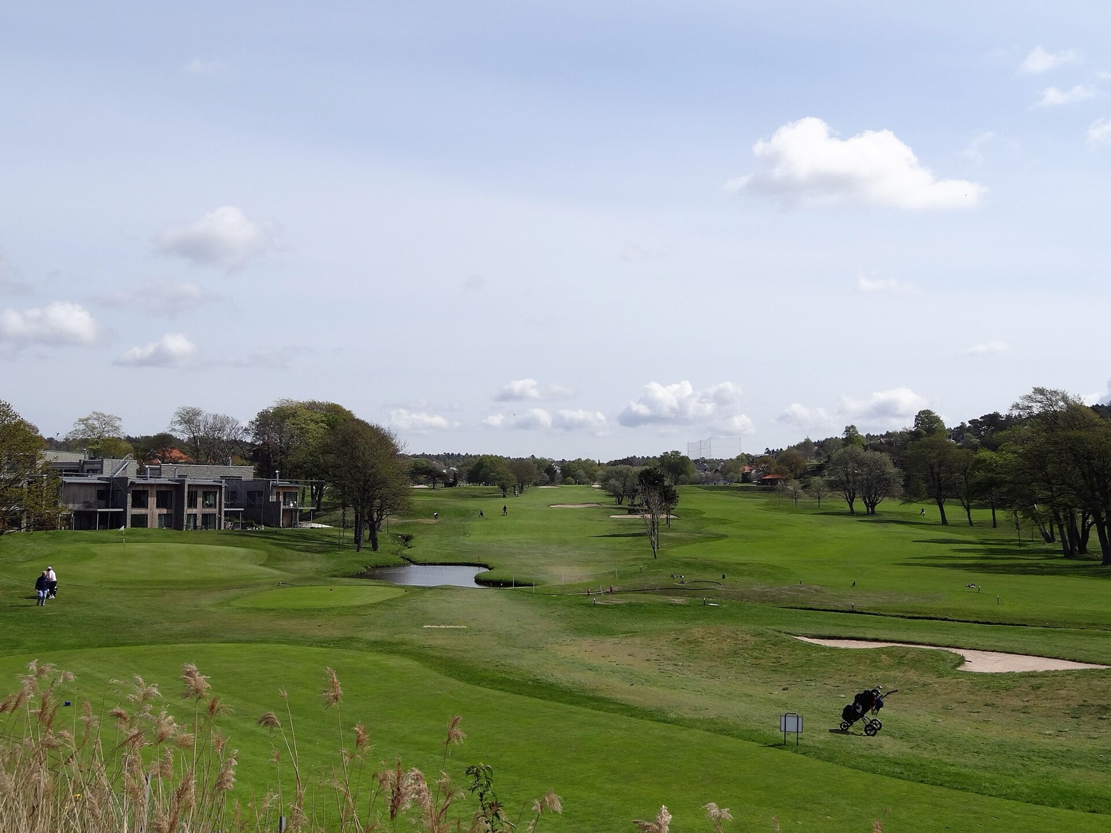 Golfbanan och bostäderna i Hovås